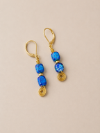 Spiral Ohrhänger aus Lapislazuli Stein